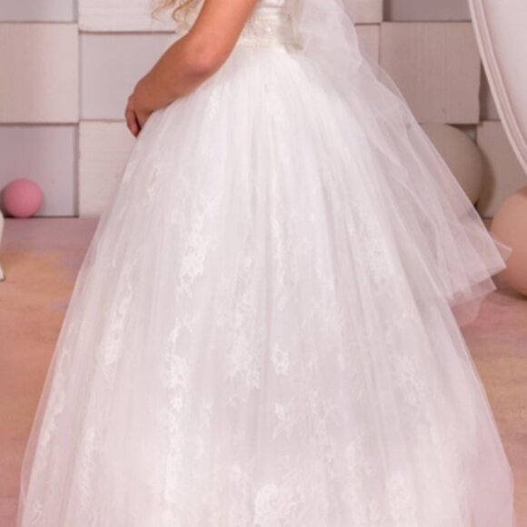 Simply Beautiful Ivory Lace and Tulle Special Occasion Dress for Girls - Picture 10 of 11